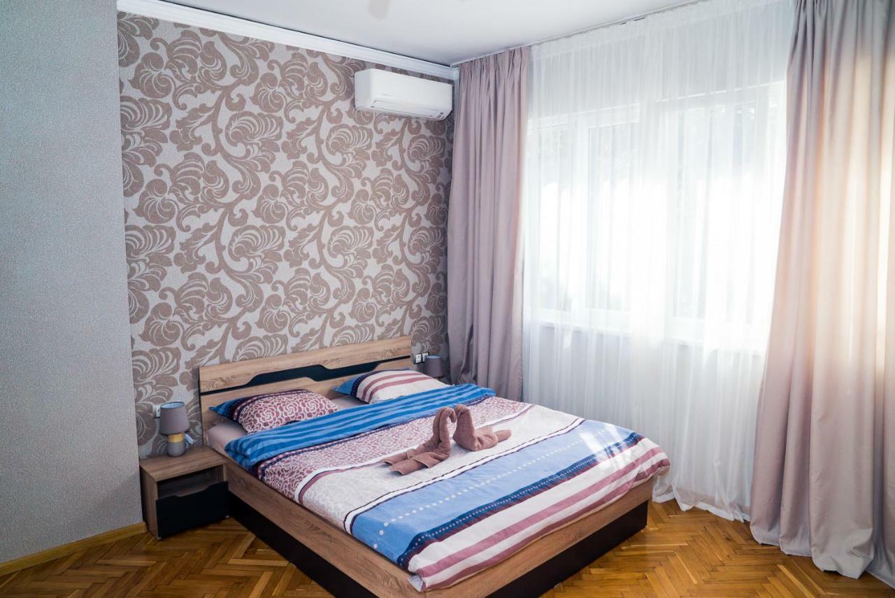 Sofia Central Luxury Apartment Kültér fotó