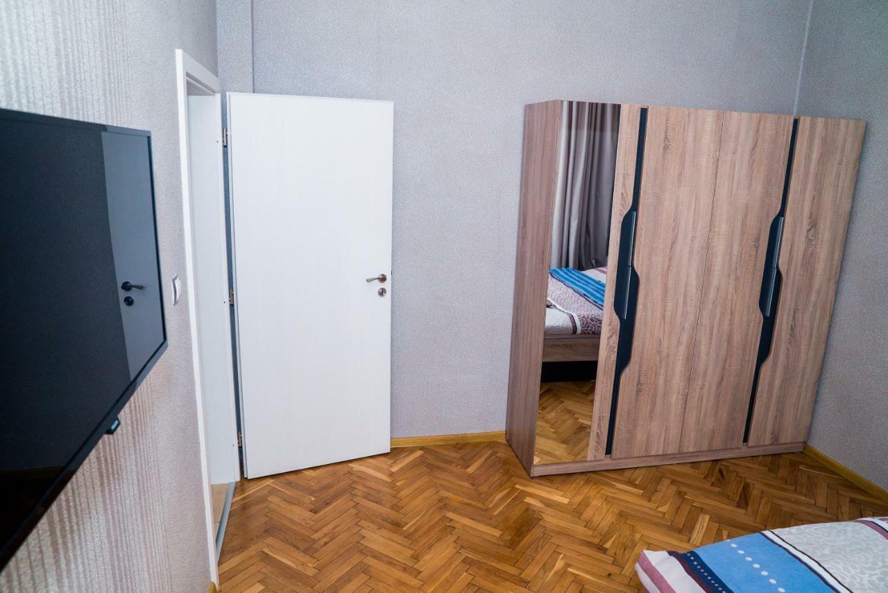 Sofia Central Luxury Apartment Kültér fotó